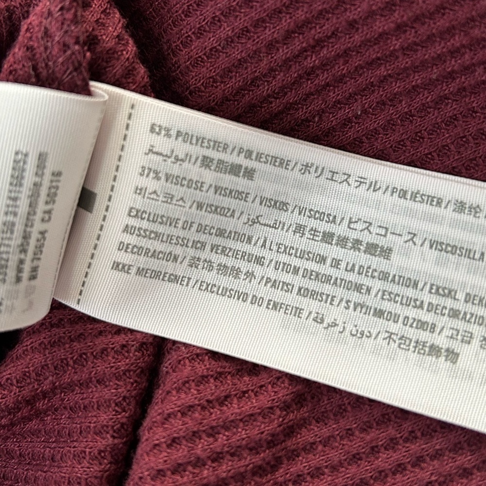 Hollister Burgundy Long Sleeve Top - Picture 8 of 8